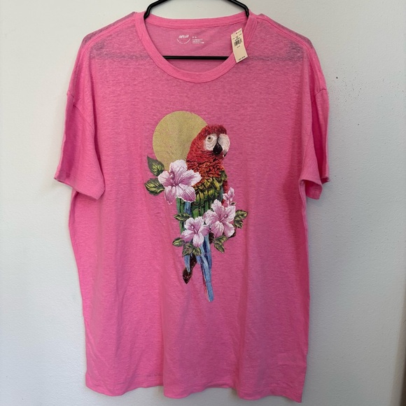 Aerie Tee Bundle Women’s NWT Size XL, L & M 
Light weight semi see through - Picture 2 of 8